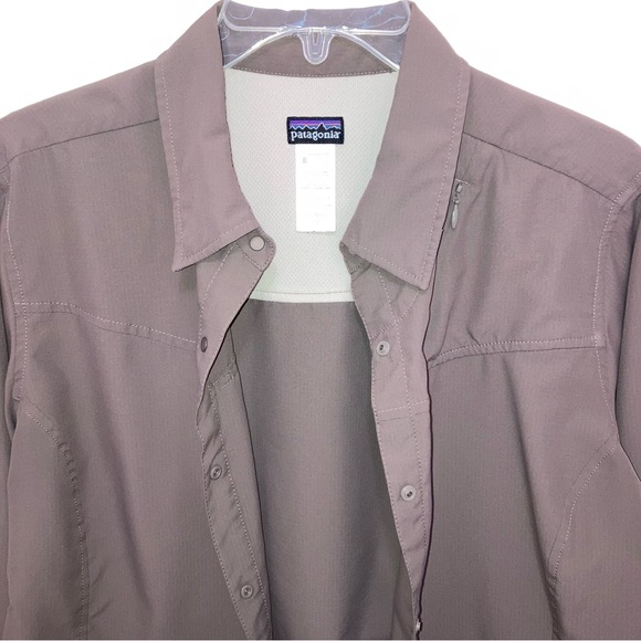 Patagonia Women’s Long Sleeve, Snap closure, Taupe Brown, Lightweight Shirt - Picture 8 of 13